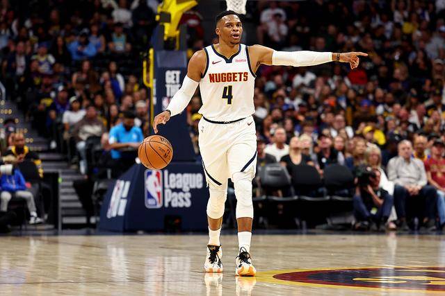38岁洛佩斯：期待继续在NBA赛场上奋斗
